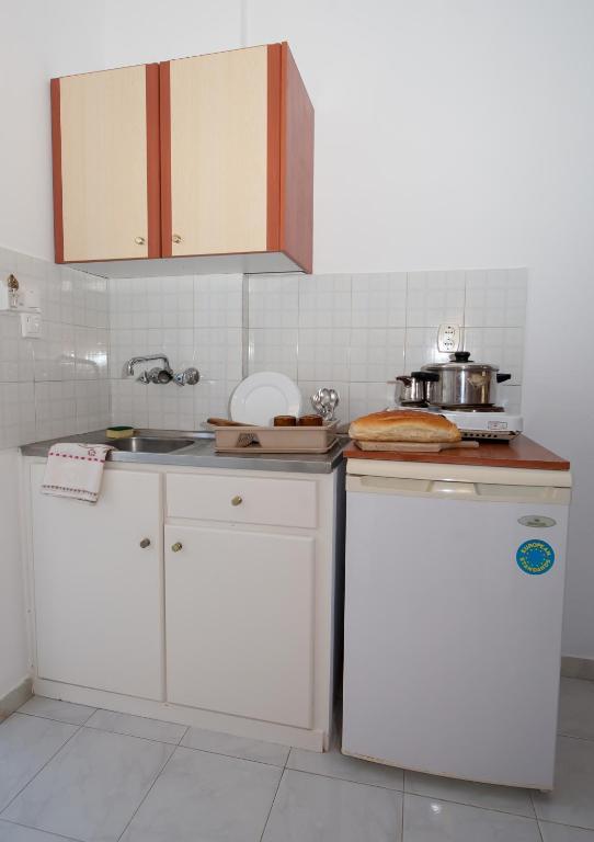 אליקאנאס Valianos Studios חדר תמונה