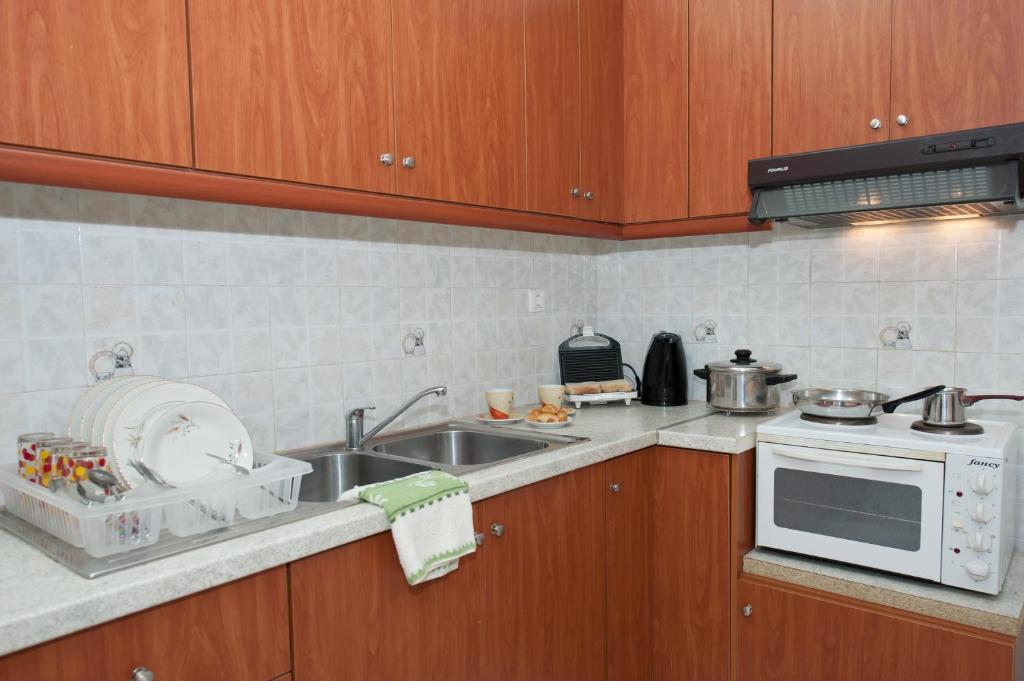 אליקאנאס Valianos Studios חדר תמונה